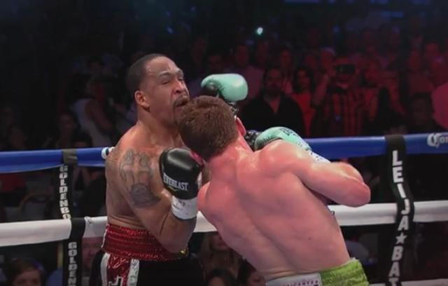 Alvarez vs Kirkland - Saul Alvarez uppercuts James Kirkland