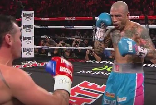 Cotto vs Geale - Miguel Cotto knocks down challenger Daniel Geale