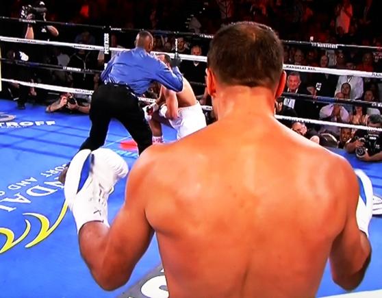 Kovalev vs Mohammedi - Sergey Kovalev knocks out Nidjab Mohammedi