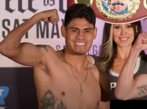 Junior Lightweight Boxing Rankings Top 10 - Emanuel Navarrete leads the 130 lbs division