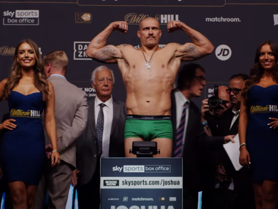 Oleksandr Usyk campaigns at Heavyweight, one of the sport's 17 boxing weight divisions